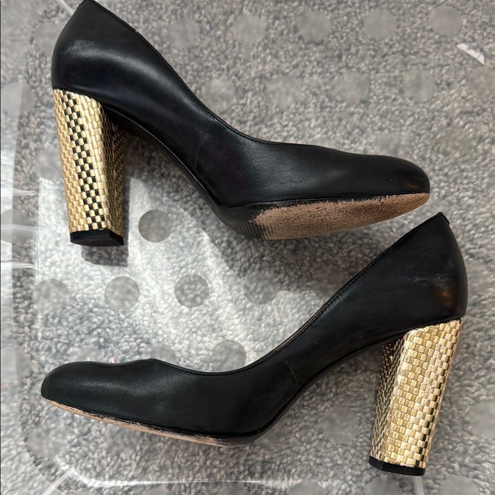 Elegant Black and Gold Women's Heels